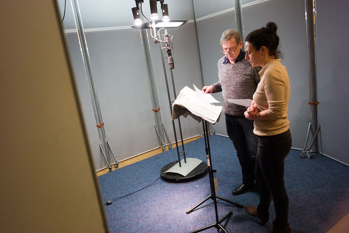 Februar 2019: André Jung und Brigitte Urhausen nehmen die Sendung im  Kölner ARD-Studio auf. 