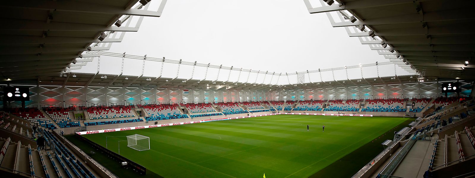 Am Mittwochabend werden insgesamt 2000 Personen im Stade de Luxembourg sein.