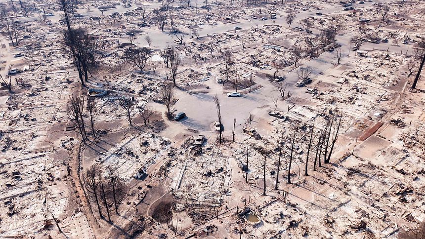 Resultado de imagem para Sobe para 23 número de mortos em incêndios na Califórnia