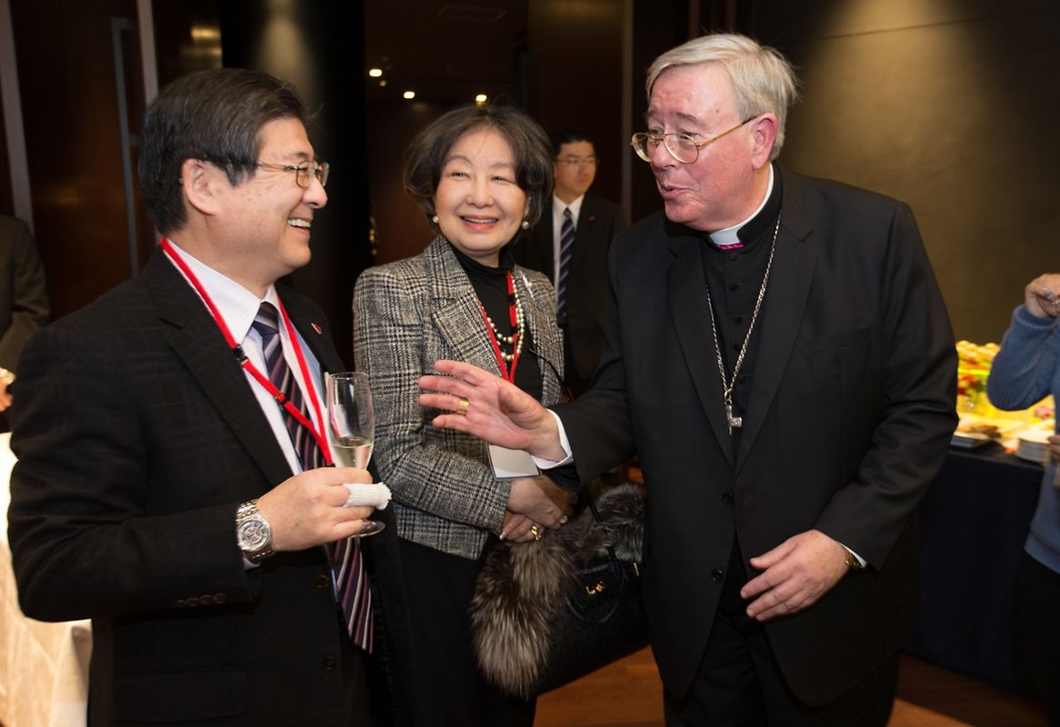 Treffen an der Sophia Universität mit u.a. Erzbischof Jean-Claude Hollerich, ehemaliger Vizerektor der Uni. 