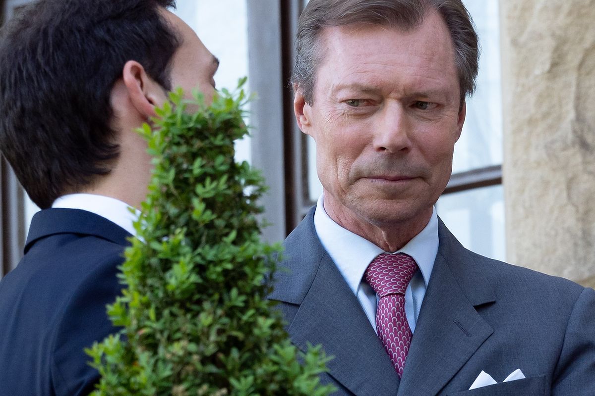 Der Großherzog im Gespräch mit Dan Biancalana (Düdelingen).