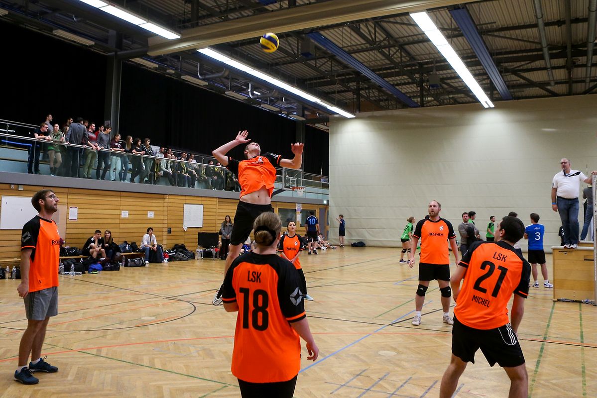 Kaiserslautern (orange) gegen Uni.lu.