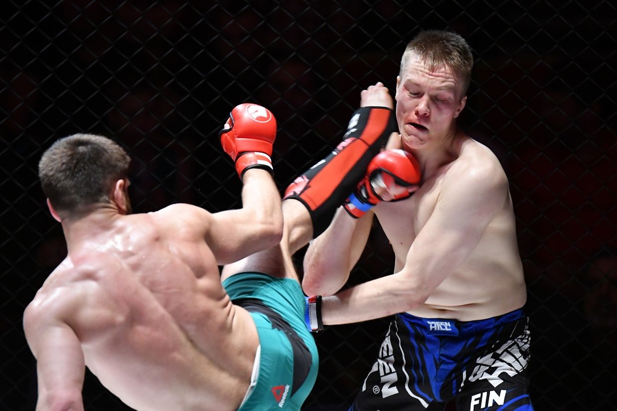 Issa Issaakov contre Mika Kallio.