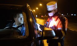 Lokales,Couvre-Feu-Kontrolle der Polizei,Ausgangssperre wegen Corona,Covid,Polizeokontrolle in Lintgen. Foto: Gerry Huberty/Luxemburger Wort