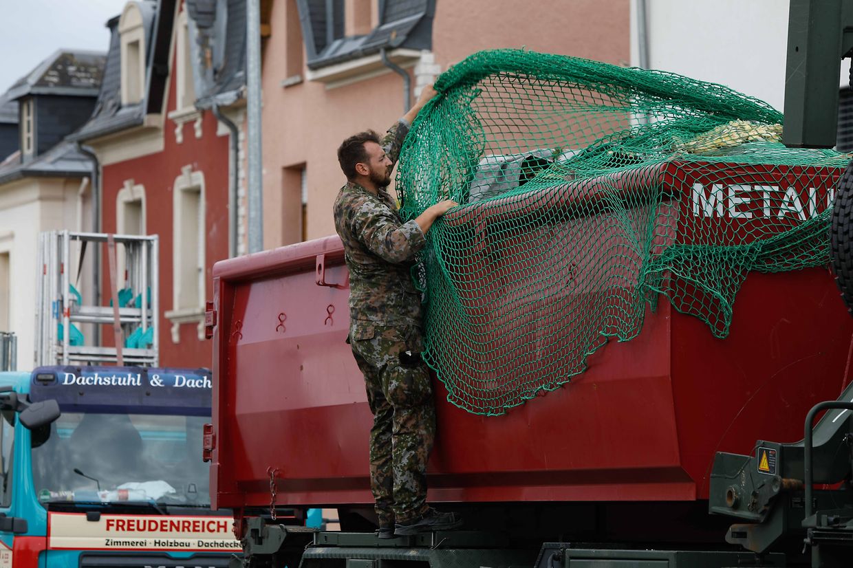 Lokales, online, Bascharage,  ,Tornado, Sturm, 2. Tag, Helfer, Aufräumarbeiten,   Foto: Anouk Antony/Luxemburger Wort