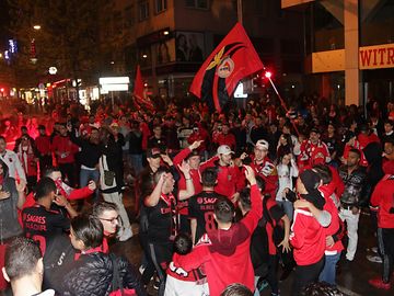 36.º título: Chuva estraga festa do tetra aos adeptos do Benfica no Luxemburgo