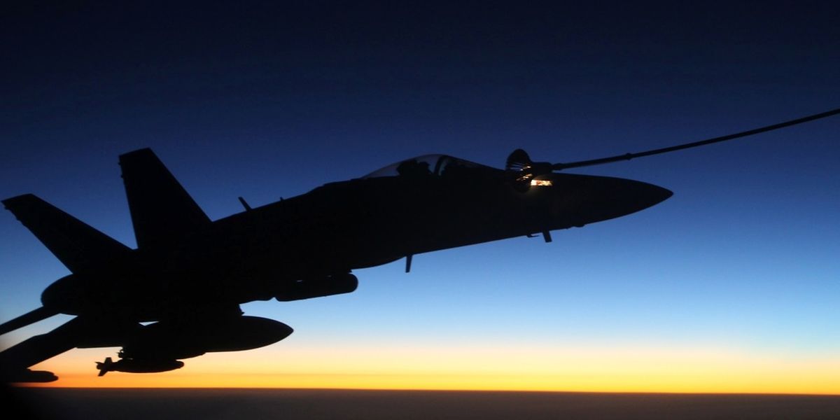 Die australische Luftwaffe flog in der Nacht zum Samstag ihren ersten Einsatz als Teil der US-geführten Allianz gegen den IS.
