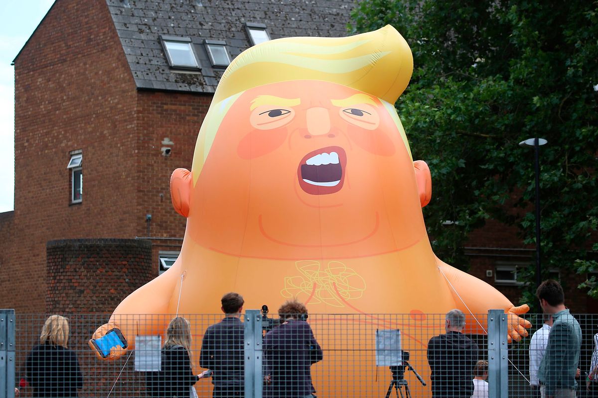 Aktivisten bastelten einen riesengroßen Baby-Trump-Ballon, um gegen den US-Präsidenten zu protestieren.
