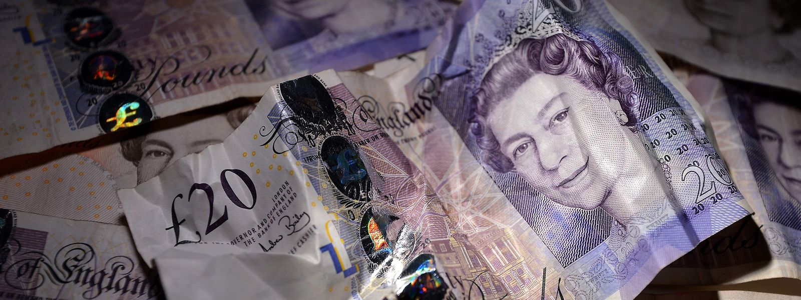 Am Freitagmorgen fiel das Pfund unter die Marke von 1,35 US-Dollar.
