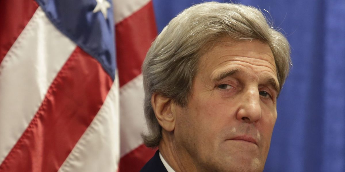O secretário de Estado norte-americano, John Kerry, vai deslocar-se segunda-feira a Bruxelas e Londres
