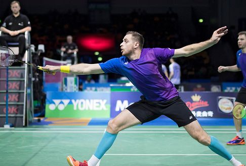 Große Namen am kleinen Federball