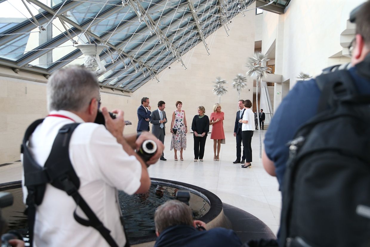Programme culturel pour les conjoints à Neimënster puis au MUDAM en compagnie de la grande-duchesse Maria Teresa