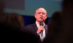 Im November 2016 stellte der Soziologe Jeremy Rifkin seine Studie zur „dritten industriellen Revolution“ in Luxemburg vor.