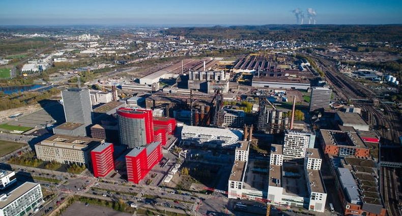 Die bisher ungenutze Ofenhitze des Stahlwerks wird ab Mai für wollige Wärme im Viertel sorgen.