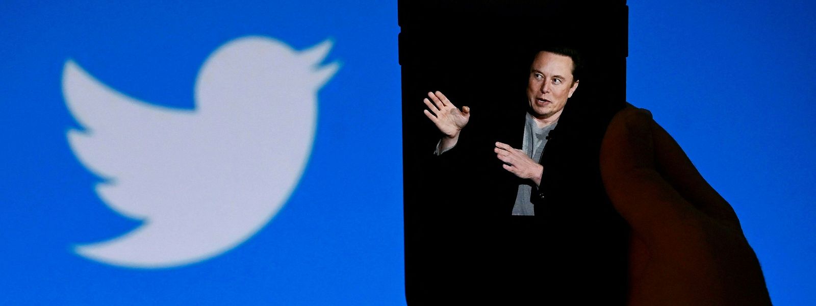 Twitter schrieb zuletzt rote Zahlen und Musk hatte als eine Priorität ausgegeben, die Verluste zu stoppen.