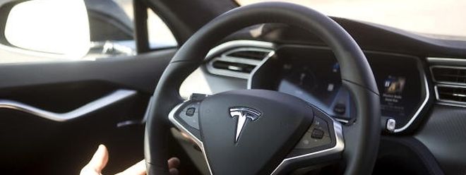 Die hohen Kosten für das Model 3 haben Tesla stärker als erwartet in die roten Zahlen gedrückt.