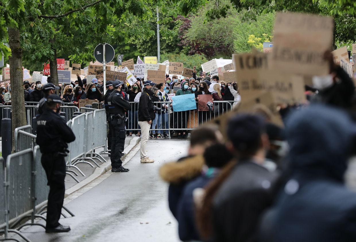 Rund 1500 Menschen sind laut Polizeiangaben dem Aufruf von "Lëtz Rise Up" am Freitag gefolgt.