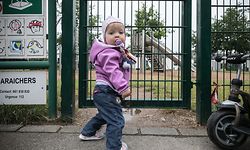 Die Spielplätze des Landes sind seit dem 18. März verwaist. Bei den Eltern wächst der Unmut über die Schließung. Über eine schnelle Öffnung soll am Freitag der Ministerrat entscheiden.