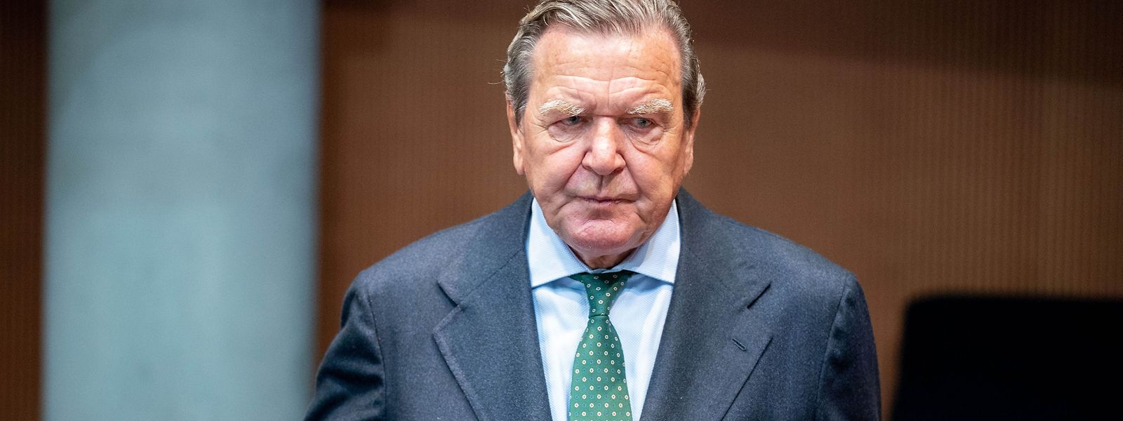 Dass Ex-Bundeskanzler Gerhard Schröder den russischen Präsidenten Wladimir Putin regelmäßig in Schutz nimmt, stößt bei vielen SPD-Genossen sauer auf.