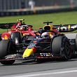 MONTREAL, QUEBEC - JUNE 19: Max Verstappen of the Netherlands driving the (1) Oracle Red Bull Racing RB18 leads Carlos Sainz of Spain driving (55) the Ferrari F1-75 during the F1 Grand Prix of Canada at Circuit Gilles Villeneuve on June 19, 2022 in Montreal, Quebec.   Peter Fox/Getty Images/AFP
== FOR NEWSPAPERS, INTERNET, TELCOS & TELEVISION USE ONLY ==