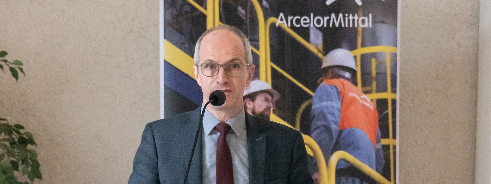 L'usine de biogaz devrait être achevée en 2023. Au terme d'un investissement de 15 millions d'euros, elle devrait permettre au groupe sidérurgique de réduire ses émissions de CO2 de 4.000 tonnes/an.