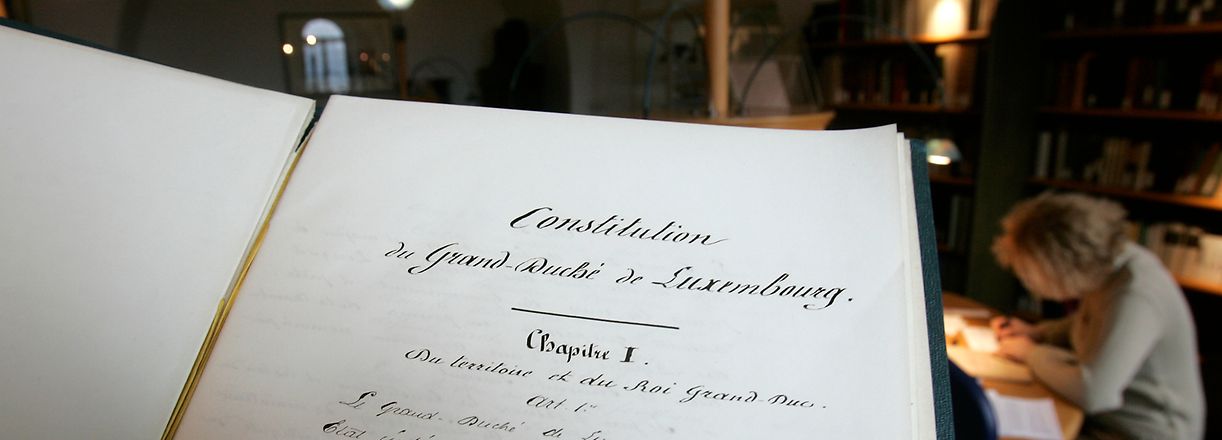 15.1. Staatsarchiv / Konstitution 1868 / Originaldokument / Crise Constitutionelle / Verfassung / Verfassungsaenderungen foto: Guy Jallay 