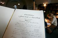 15.1. Staatsarchiv / Konstitution 1868 / Originaldokument / Crise Constitutionelle / Verfassung / Verfassungsaenderungen foto: Guy Jallay 