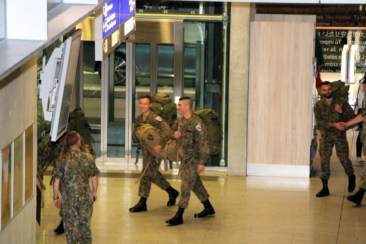 Des larmes de joie ont jailli samedi soir à l'accueil des 23 soldats de retour de mission au Kosovo.