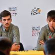 Ben Gastauer (L/Ag2r) und Romain Bardet (F/Ag2r) - Pressekonferenz Ag2r - Tour de France 2017 - Foto: Serge Waldbillig