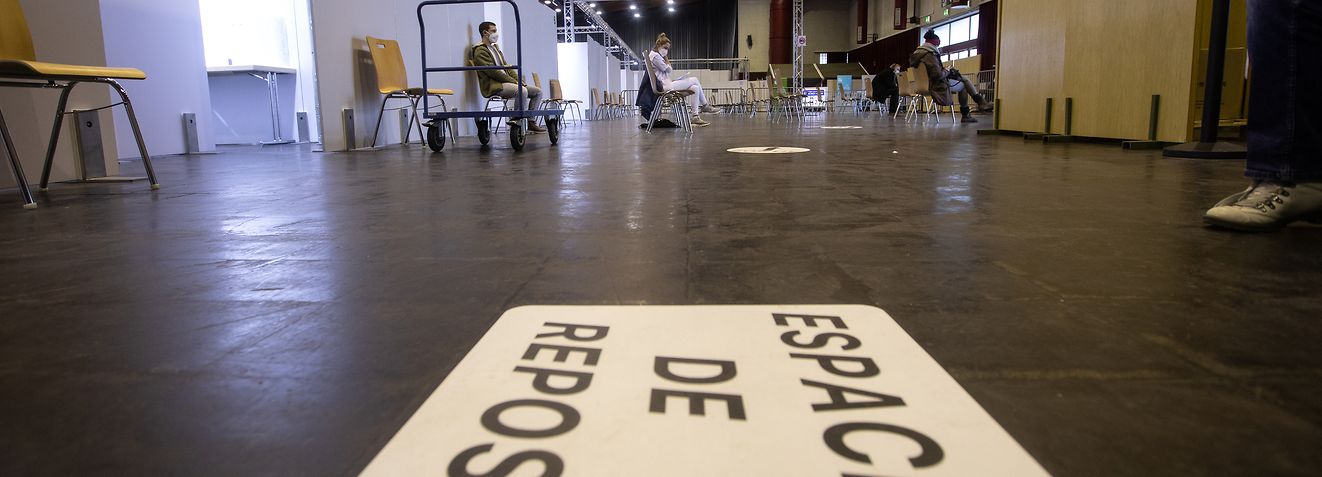 Centro de vacinação Hall Victor Hugo, na capital.