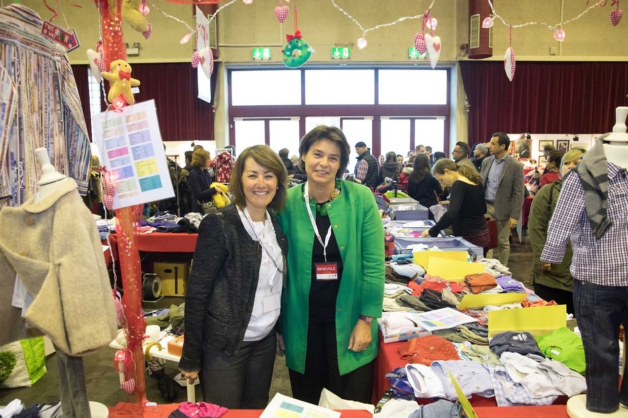 Der "Bazar" des Roten Kreuzes.