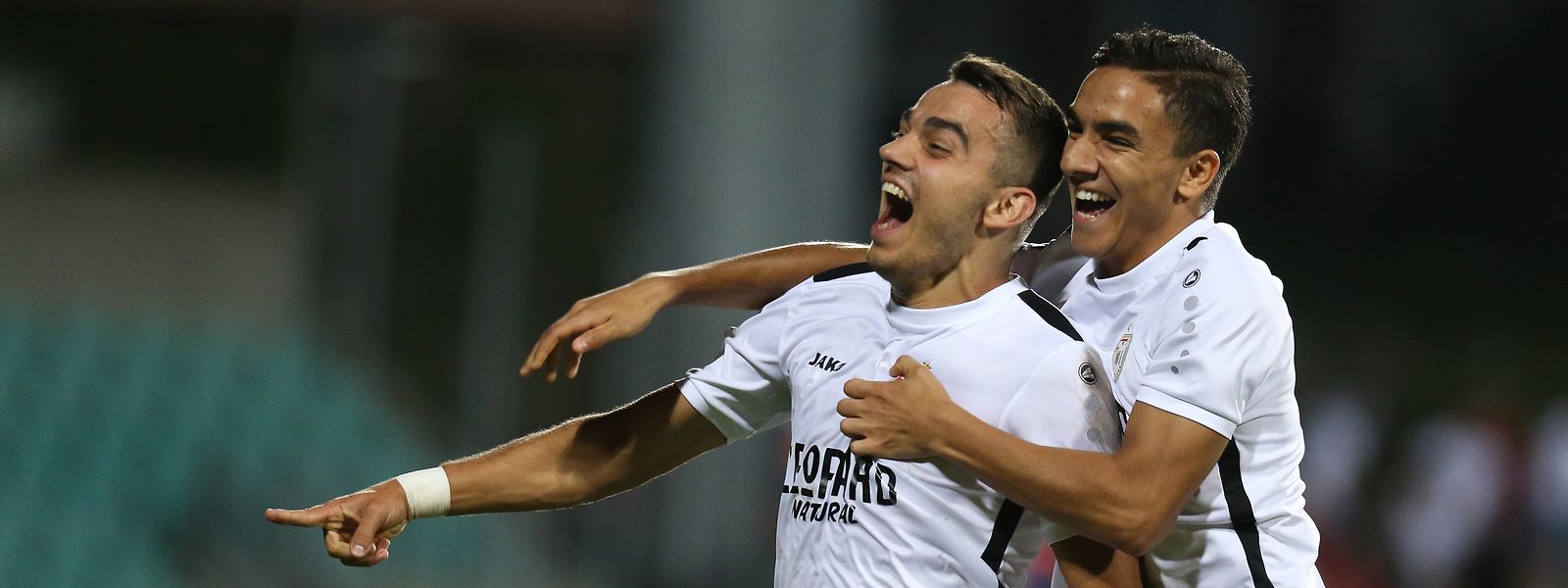Danel Sinani et Omar Natami exultentau coup de sifflet final, jeudi soir, après la victoire du F91 face au FC Ararat-Armenia.