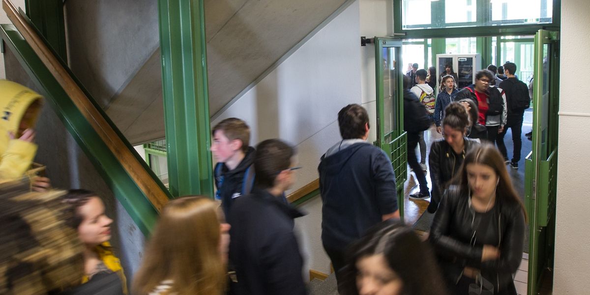 Ab diesem Herbst steht für alle Sekundarschüler das neue Fach "Leben und Gesellschaft" auf dem Stundenplan. 
