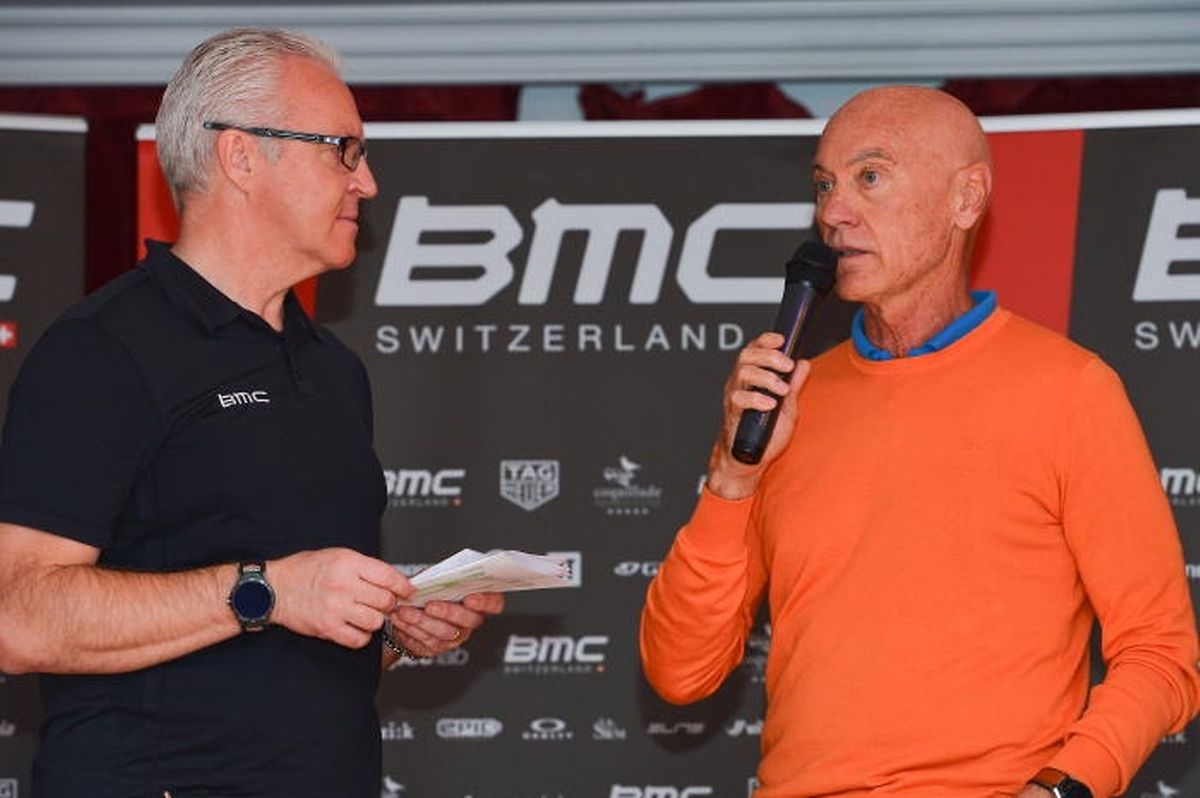 Marc Biver im Gespräch mit Georges Lüchinger, Pressechef beim Team BMC. 