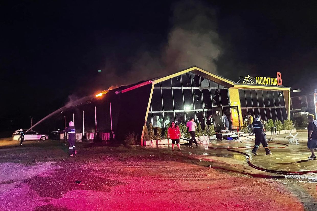 Imagens do incêndio na discoteca tailandesa