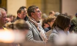 Politik, Solidarität mit Notre-Dame: Chrisamsmesse in der Kathedrale, Foto: Lex Kleren/Luxemburger Wort