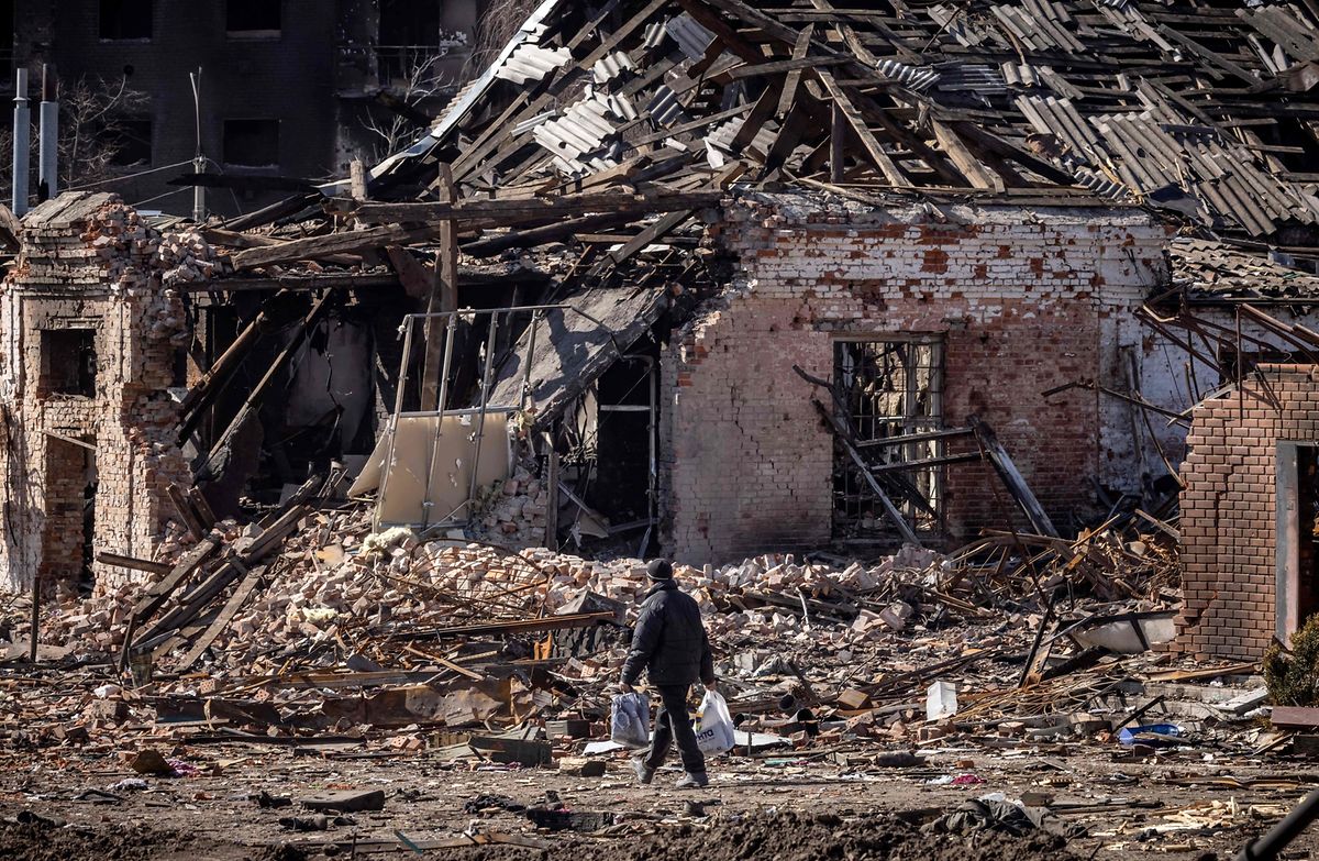 Zerstörungen in der Stadt Trostjanez in der nordukrainischen Oblast Sumy. 