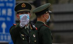 Chinesischer Polizist in Shanghai im April 2021.