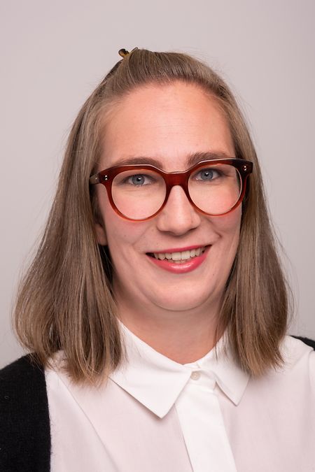 Anne-Marie Hanff a fait ses Bachelor et Master en sciences infirmières à l'Université de Witten/Herdecke et est actuellement inscrite en doctorat à Uni.lu.  