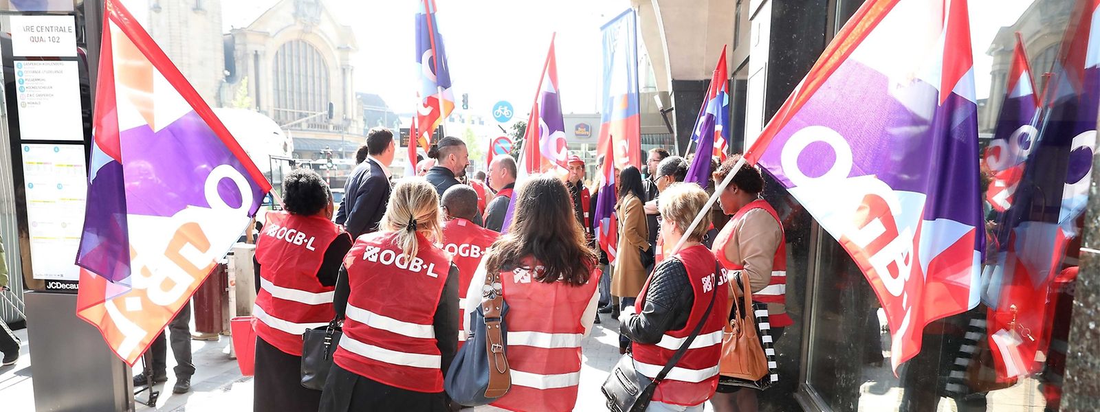 Bis Ostern will der OGBL eine Lösung für die Mitarbeiter des Hotels haben. 