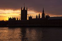 (FILES) In this file photo taken on January 04, 2019 The sun sets behind The Palace of Westminster, home of the British Houses of Parliament in central London on January 4, 2019. - Britain's battle over Brexit resumes on January 7, 2019 when parliament returns from its Christmas break to debate and -- most likely -- defeat Prime Minister Theresa May's unpopular EU divorce deal. (Photo by NIKLAS HALLE'N / AFP)