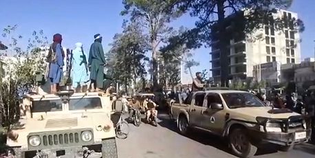 Zweitgrößte Stadt Afghanistans fällt an Taliban - Vimarsana News