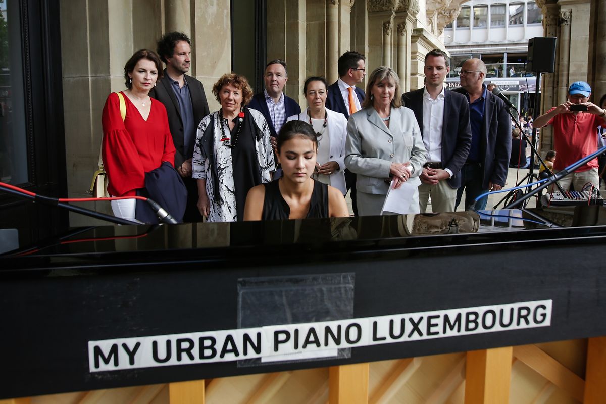 Die junge Pianistin Zala Kravos hat bei der Eröffnung ihr großes Talent gezeigt.