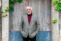 Interview mit dem Buchhändler Theo Ferrer de Mesquita.  KONTAKT @Rodrigo Cabrita Fotos aus der Zeitung