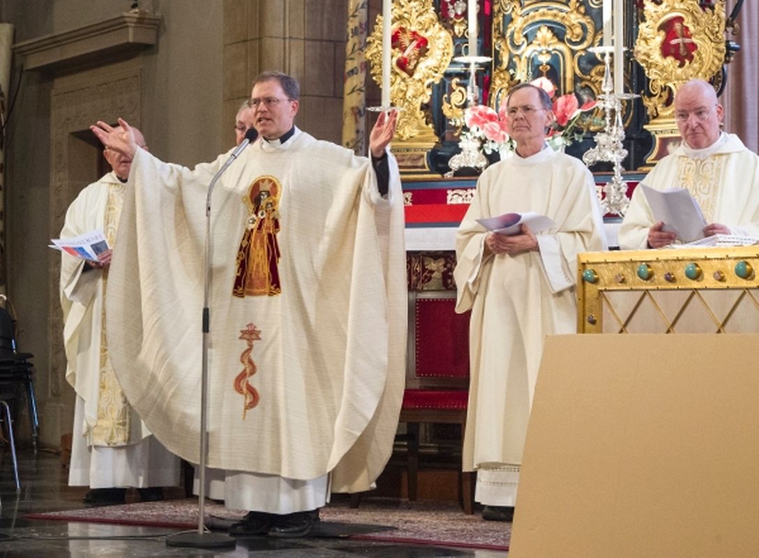 Messe für die Werke der Kongregation der Heiligen Elisabeth und der Schwestern der Heiligen Elisabeth.