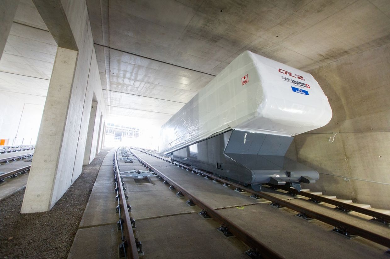 Dans une cabine il y a de la place pour 168 passagers.