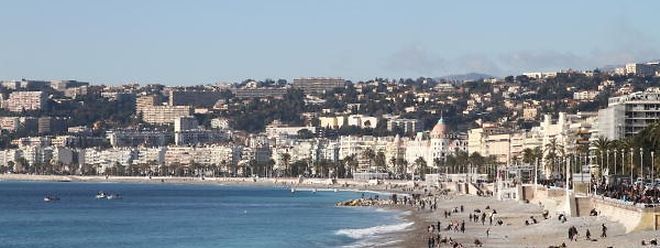 Nice Côte Dazur Plages Fermées Pour Cause De Pollution