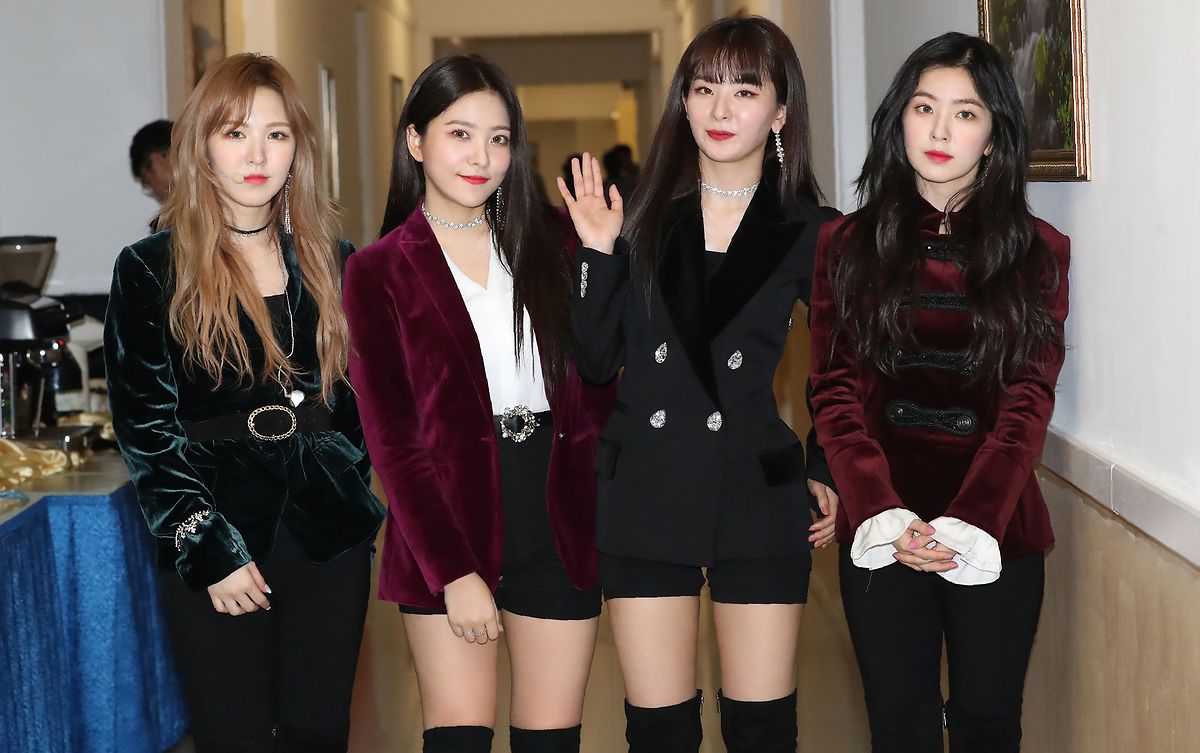 Die K-Pop-Girlband "Red Velvet" nach der Probe für das Konzert in Pjöngjang. 