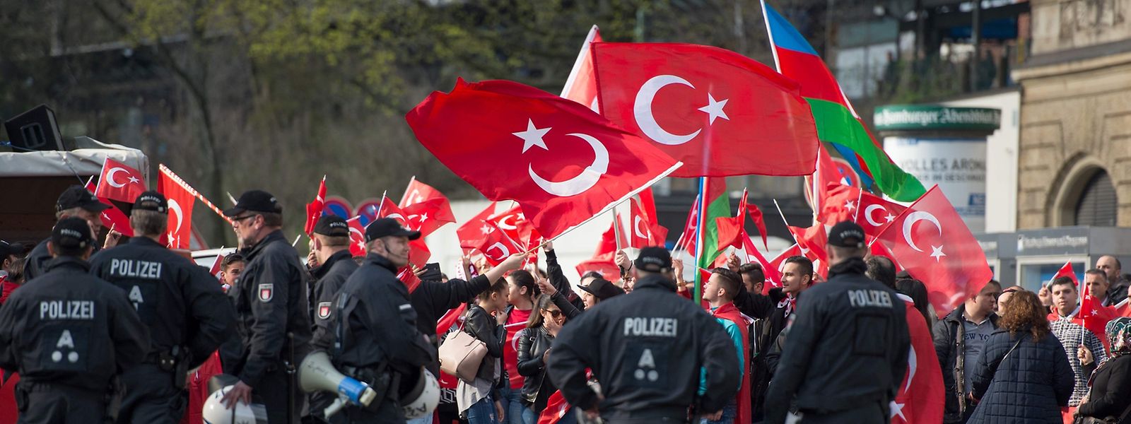 Im April waren in Hamburg bereits Zehntausende Türken auf die Straße gegangen.