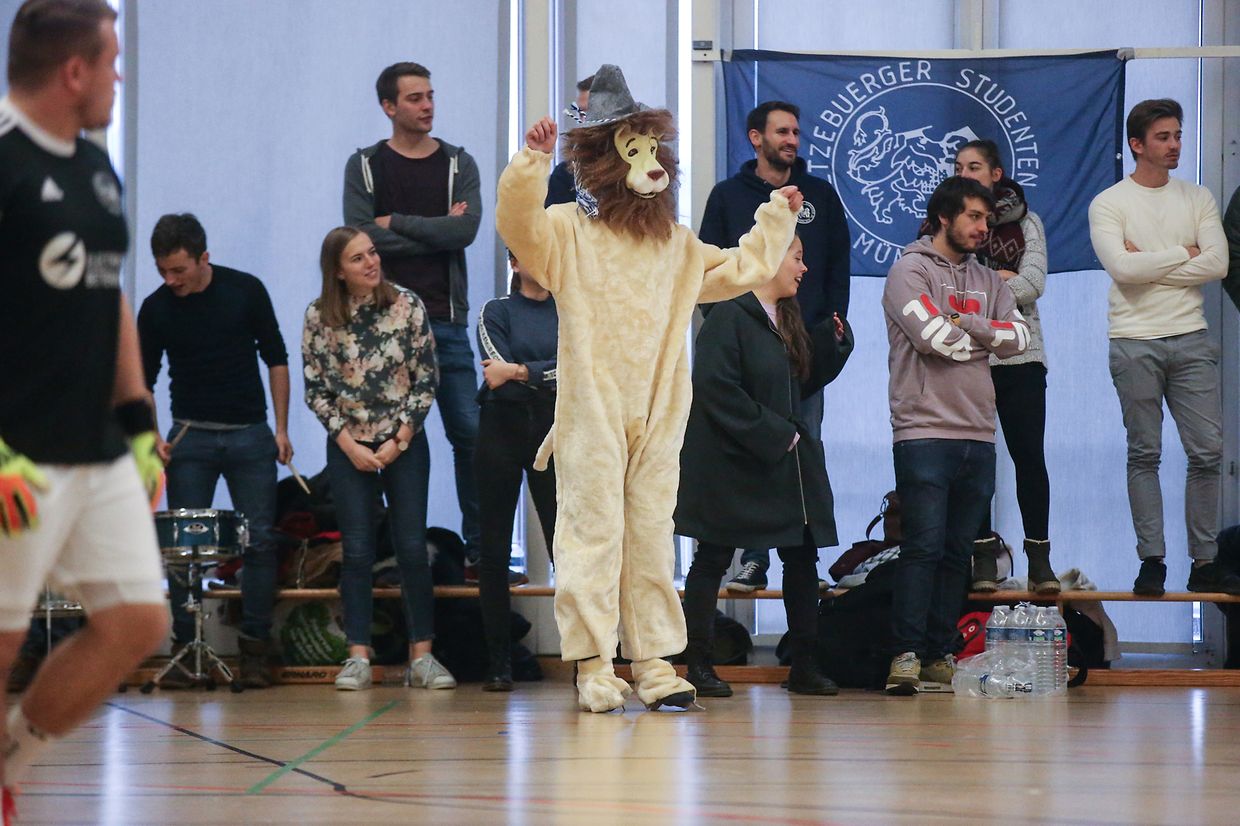 Tierische Unterstützung auf dem Campus Geesseknäppchen.